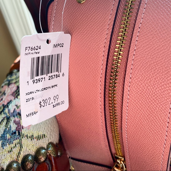 NWT Coach set ✨ - Picture 4 of 8